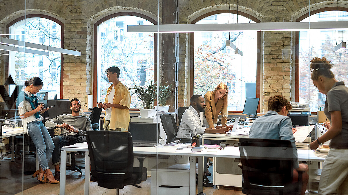 Happy together – recruiting a team is easy in Berlin Berlin is a draw for talented individuals and therefore a good place to find qualified staff.