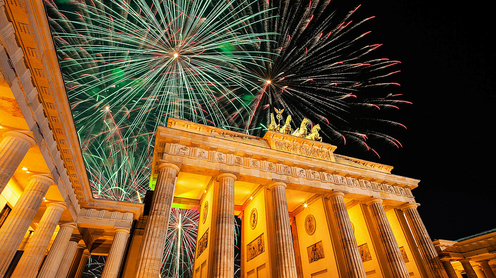 Fireworks at Brandenburg Gate Fireworks at Brandenburg Gate